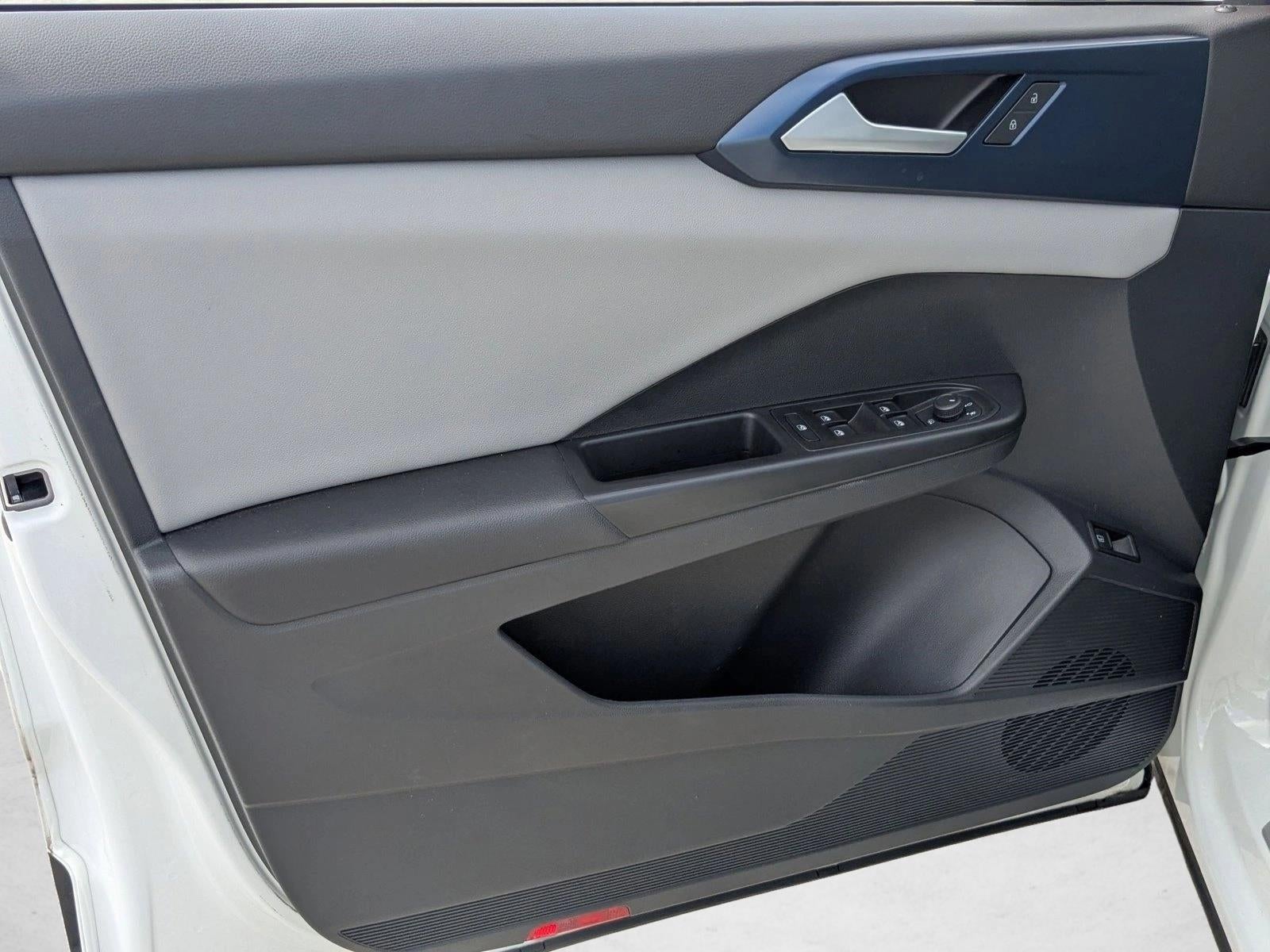 2023 Volkswagen Taos SE 4MOTION *Ltd Avail*