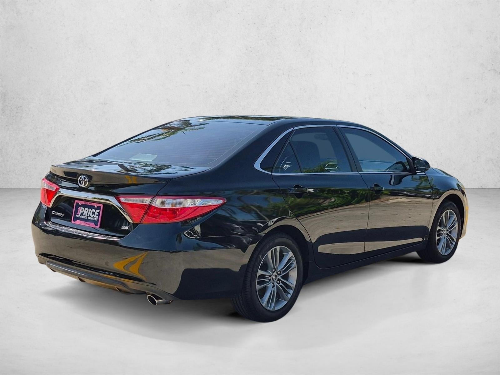 2015 Toyota Camry 4dr Sdn I4 Auto SE (SE)