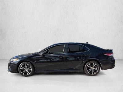 2020 Toyota Camry SE Auto (Natl)