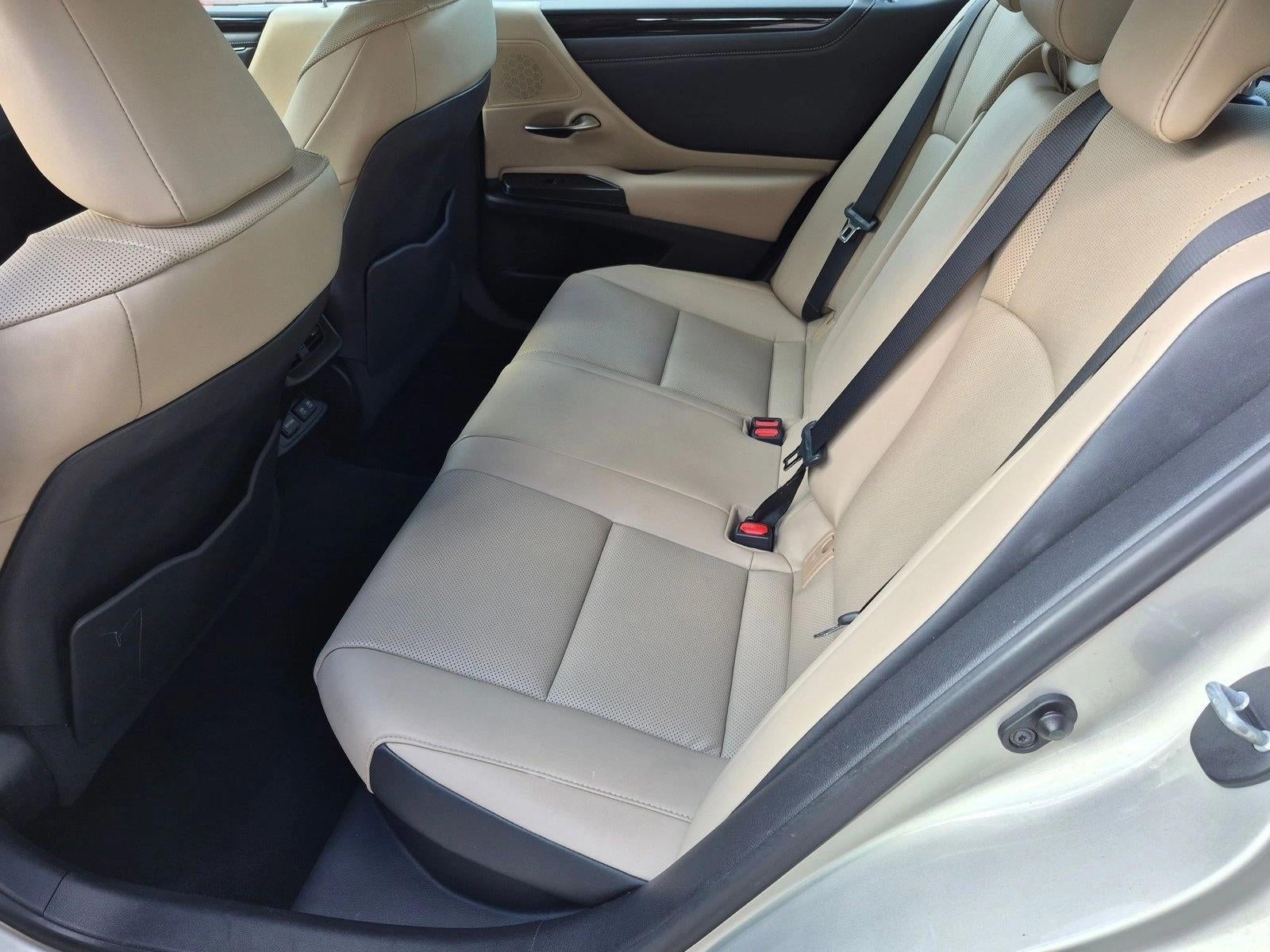 2021 Lexus ES 300h FWD