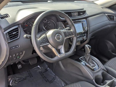 2020 Nissan Rogue FWD SV