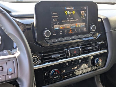 2024 Nissan Pathfinder SV 2WD