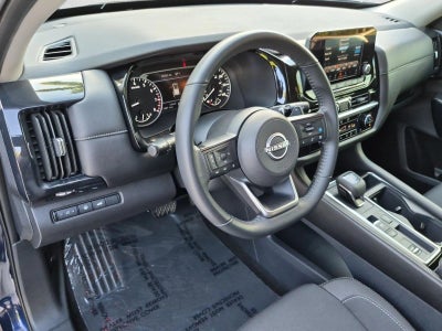 2025 Nissan Pathfinder SV 2WD
