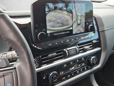 2022 Nissan Pathfinder SL 2WD