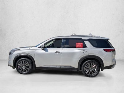 2022 Nissan Pathfinder SL 2WD