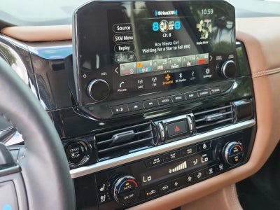 2025 Nissan Pathfinder Platinum 2WD