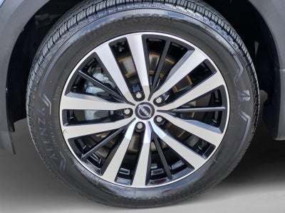 2025 Nissan Pathfinder Platinum 2WD