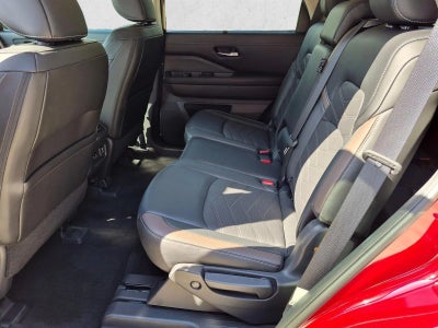 2023 Nissan Pathfinder Platinum 4WD