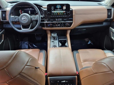2023 Nissan Pathfinder Platinum 4WD