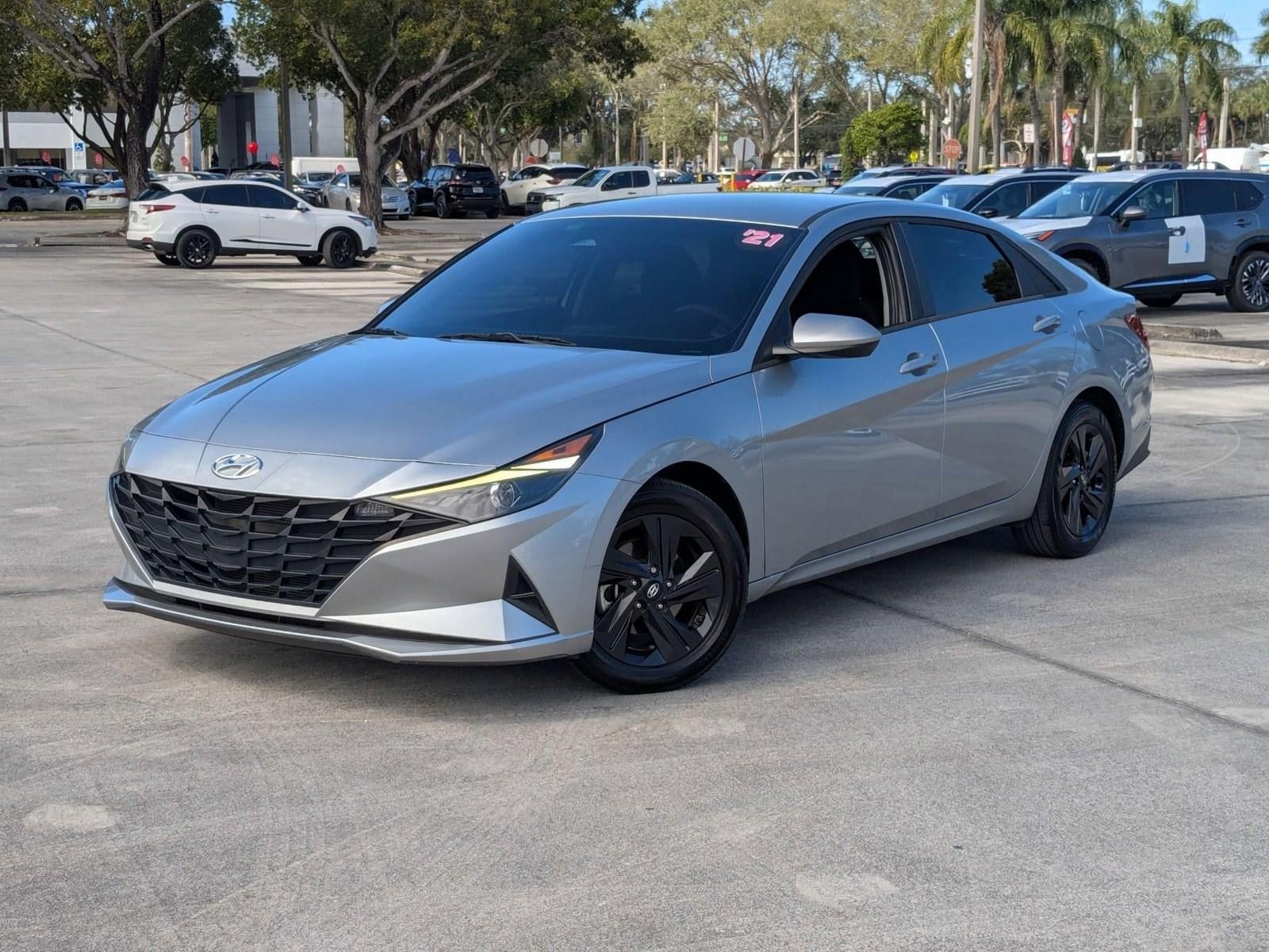 2021 Hyundai ELANTRA SEL IVT