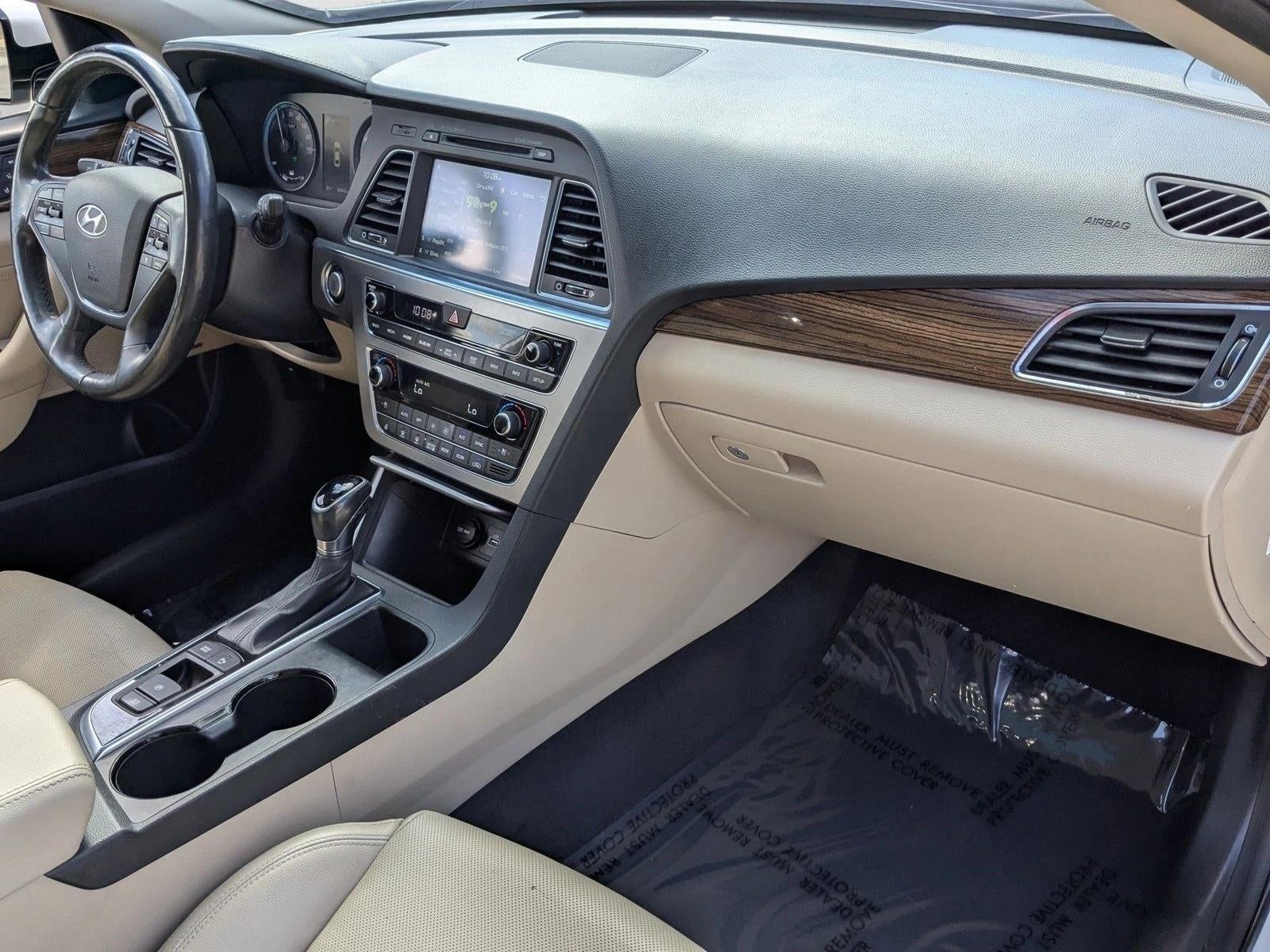 2016 Hyundai SONATA Hybrid 4dr Sdn Limited