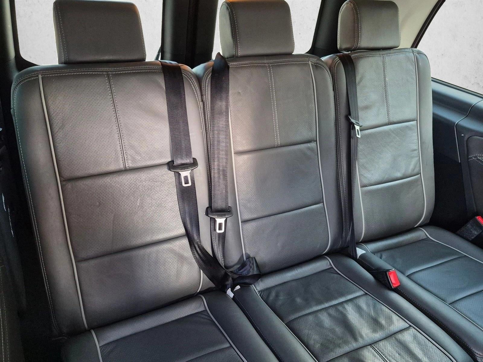 2018 Mercedes-Benz Metris Passenger Van Standard Roof 126" Wheelbase