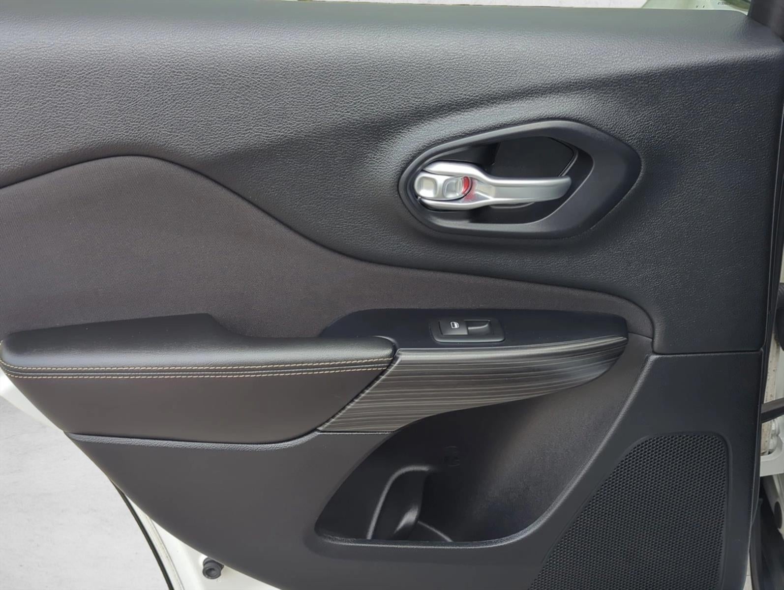 2016 Jeep Cherokee 4WD 4dr Latitude