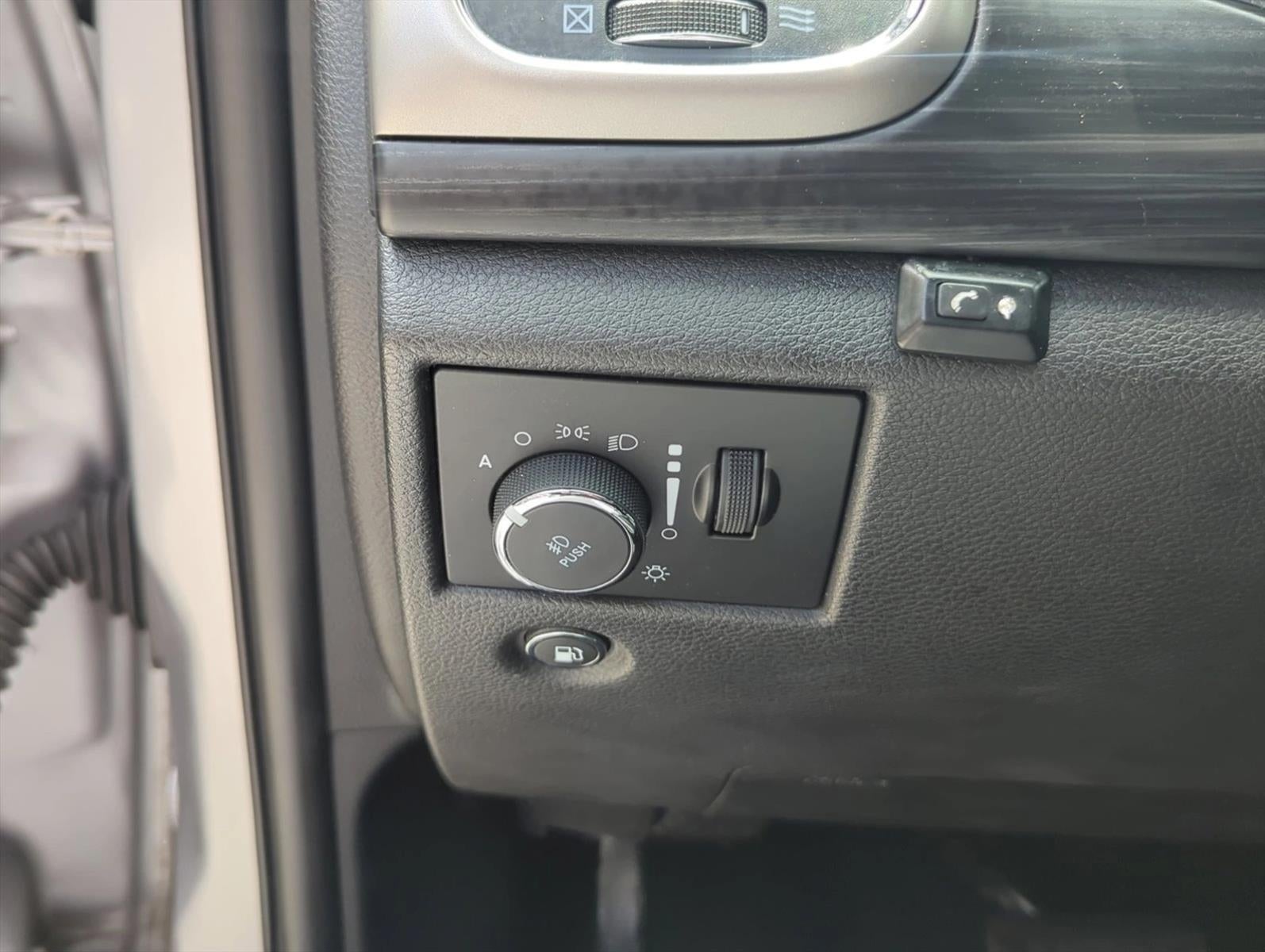 2020 Jeep Grand Cherokee Altitude 4x2