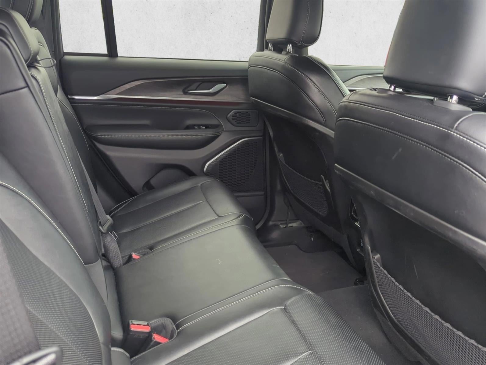 2023 Jeep Grand Cherokee Overland 4x4