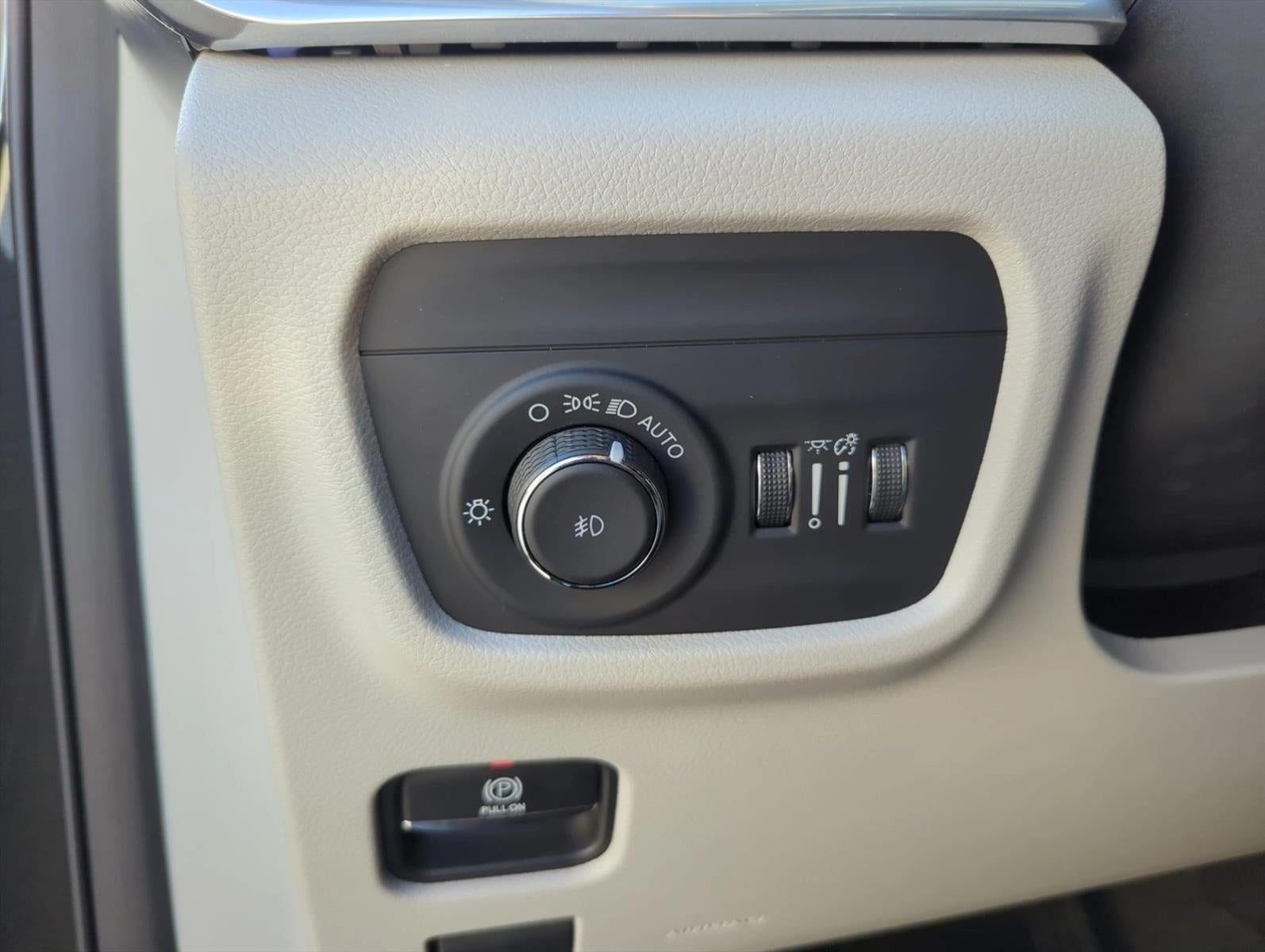 2022 Jeep Grand Cherokee L Overland 4x4