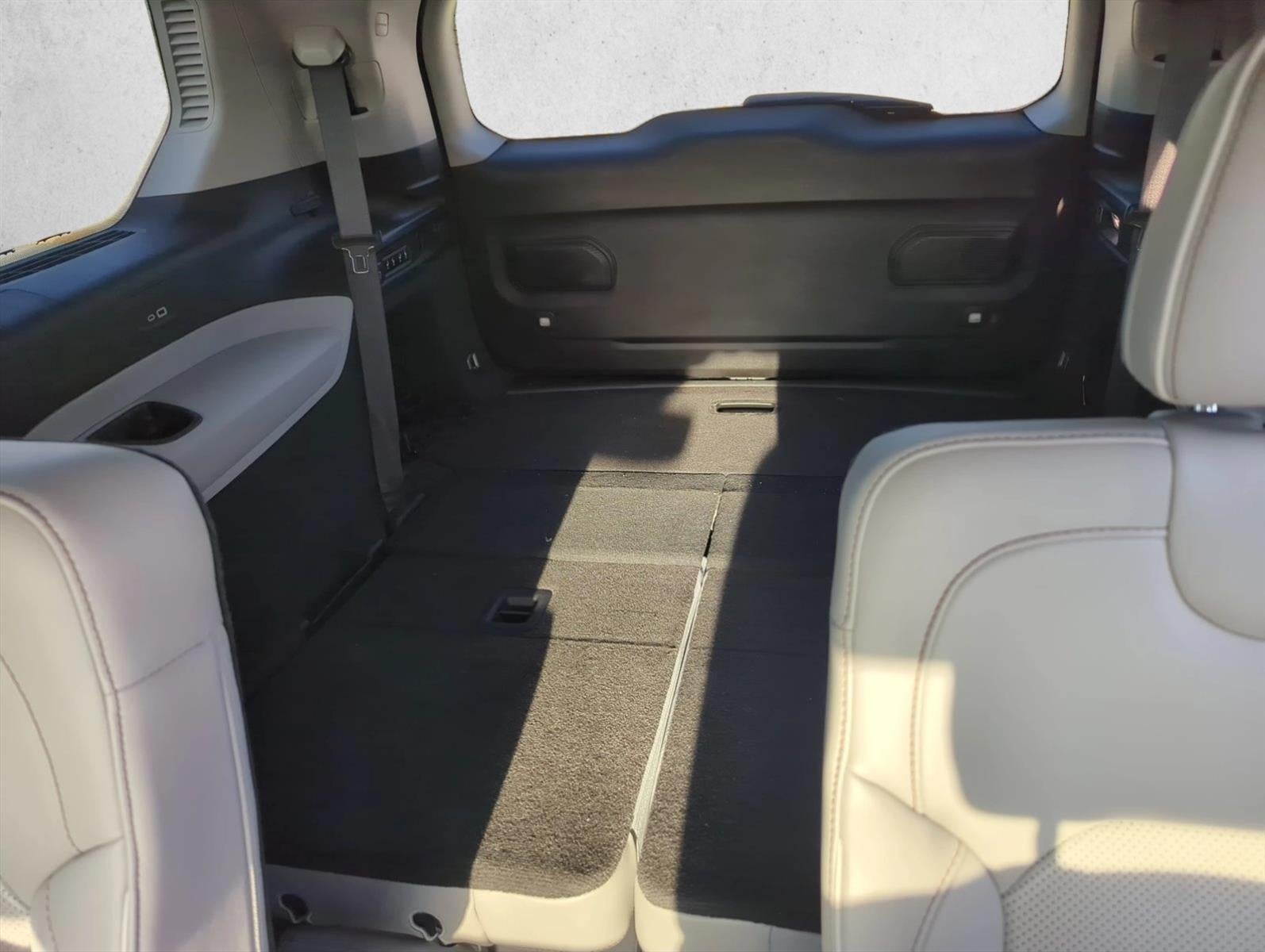 2022 Jeep Grand Cherokee L Overland 4x4