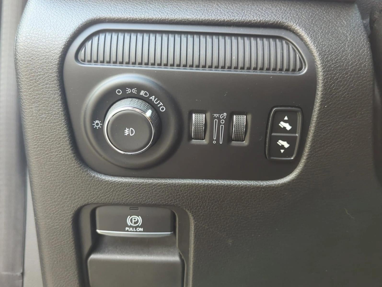 2022 Jeep Wagoneer Series II 4x2