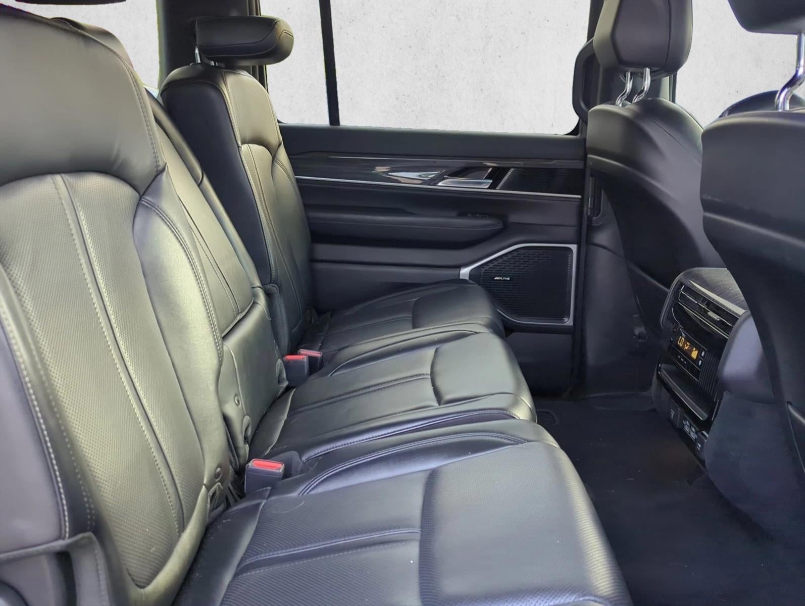 2022 Jeep Wagoneer Series II 4x2