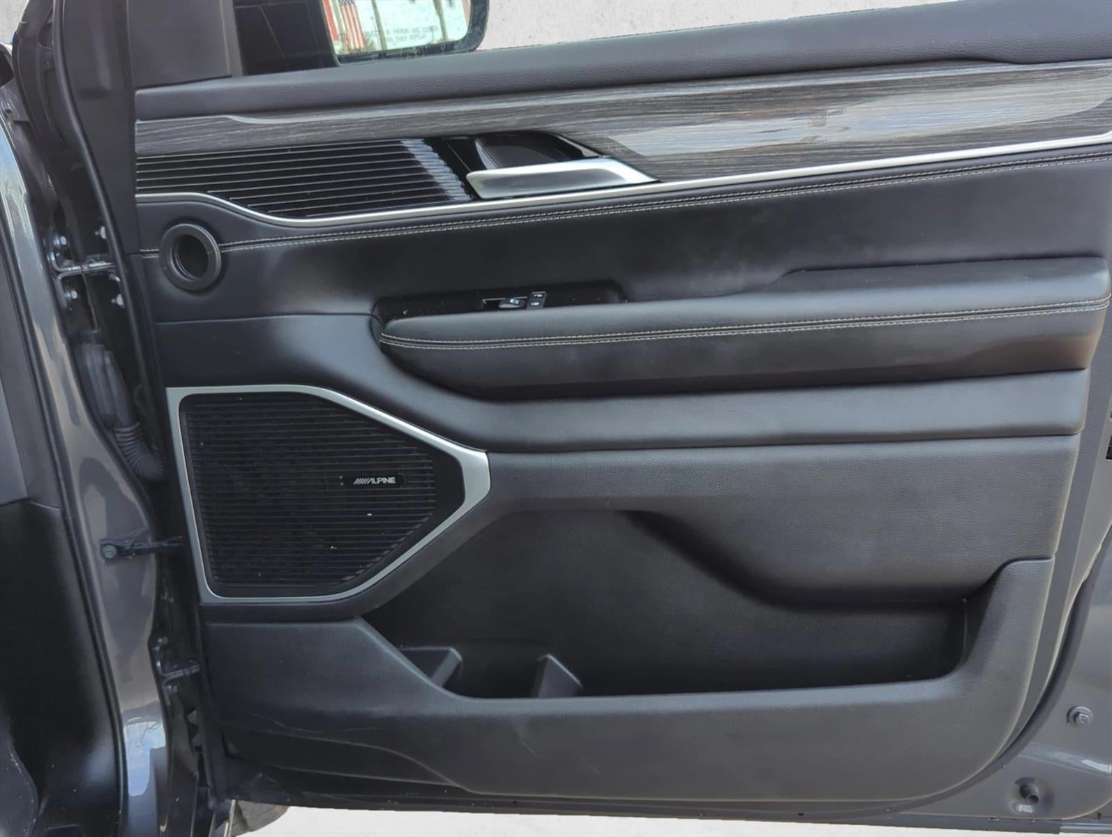 2022 Jeep Wagoneer Series II 4x2