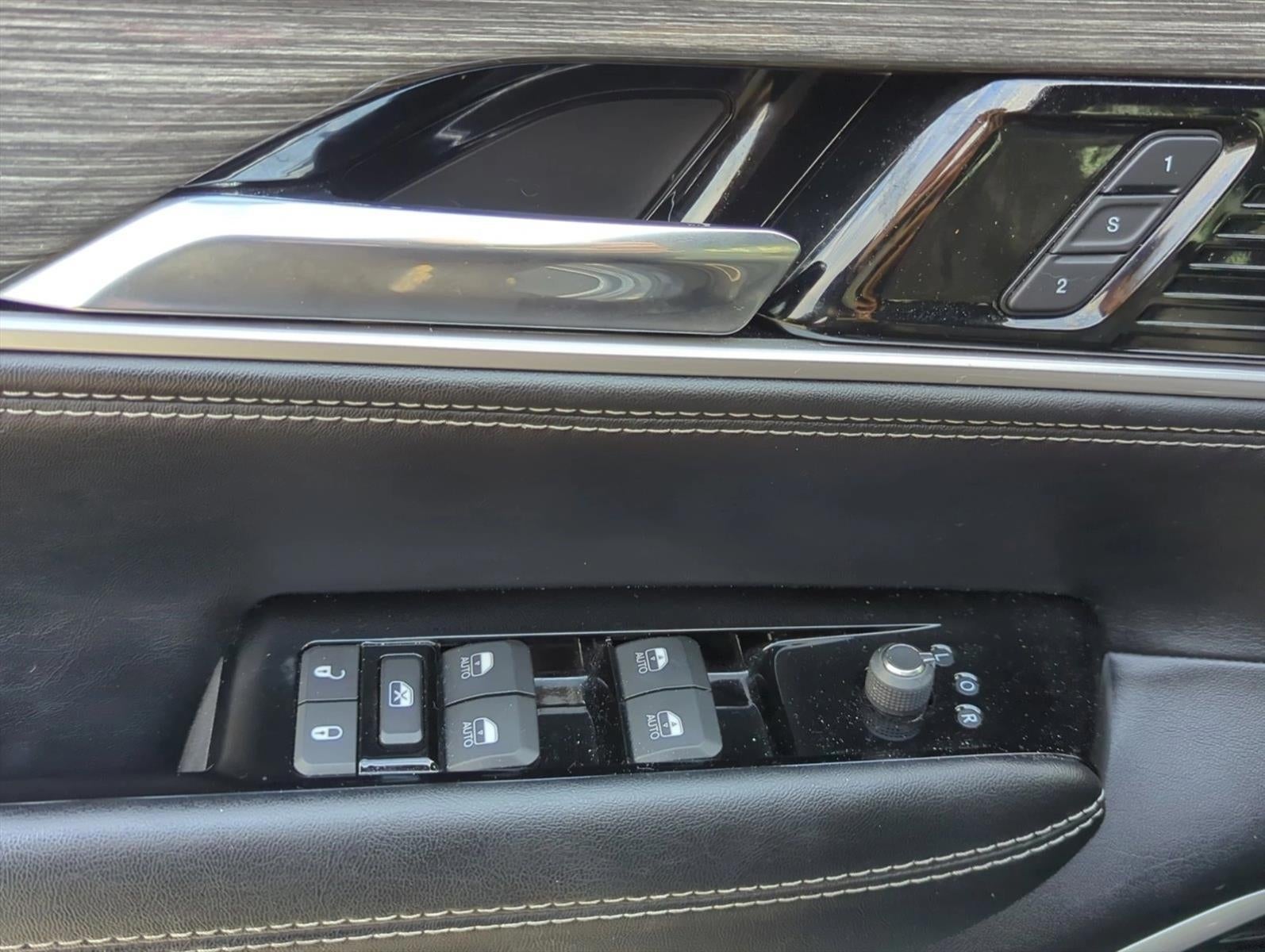 2022 Jeep Wagoneer Series II 4x2