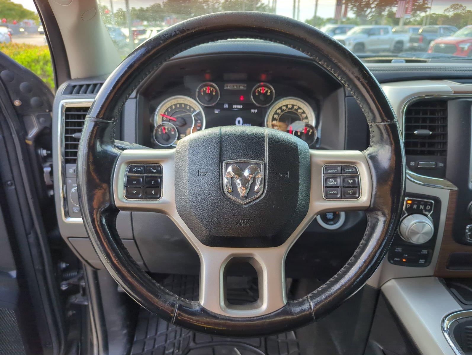 2017 RAM 1500 Laramie 4x4 Crew Cab 6'4" Box