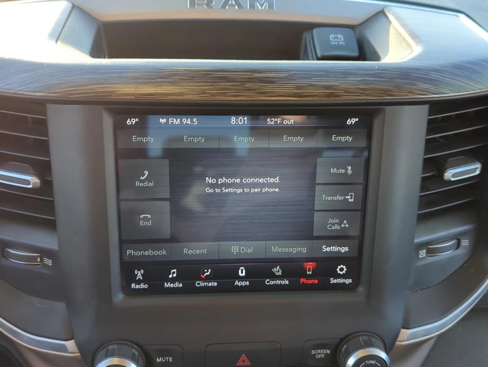 2020 RAM 1500 Laramie 4x2 Quad Cab 6'4" Box