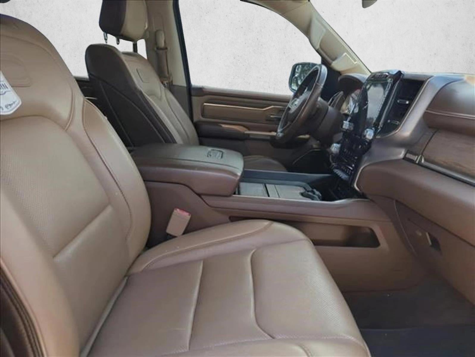 2019 RAM 1500 Longhorn 4x2 Crew Cab 5'7" Box