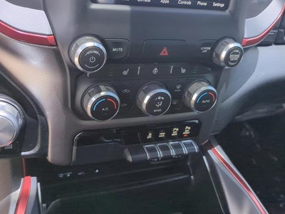 2019 RAM 1500 Rebel 4x4 Crew Cab 5'7" Box