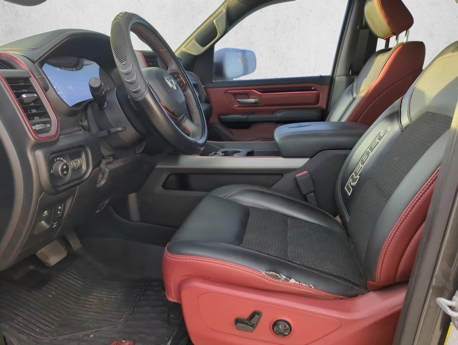 2019 RAM 1500 Rebel 4x4 Crew Cab 5'7" Box