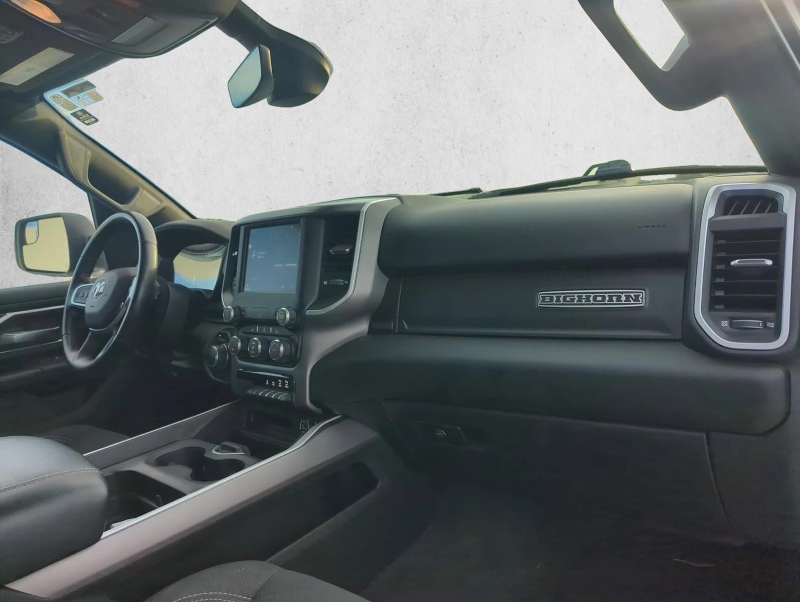 2022 RAM 1500 Big Horn 4x4 Crew Cab 6'4" Box