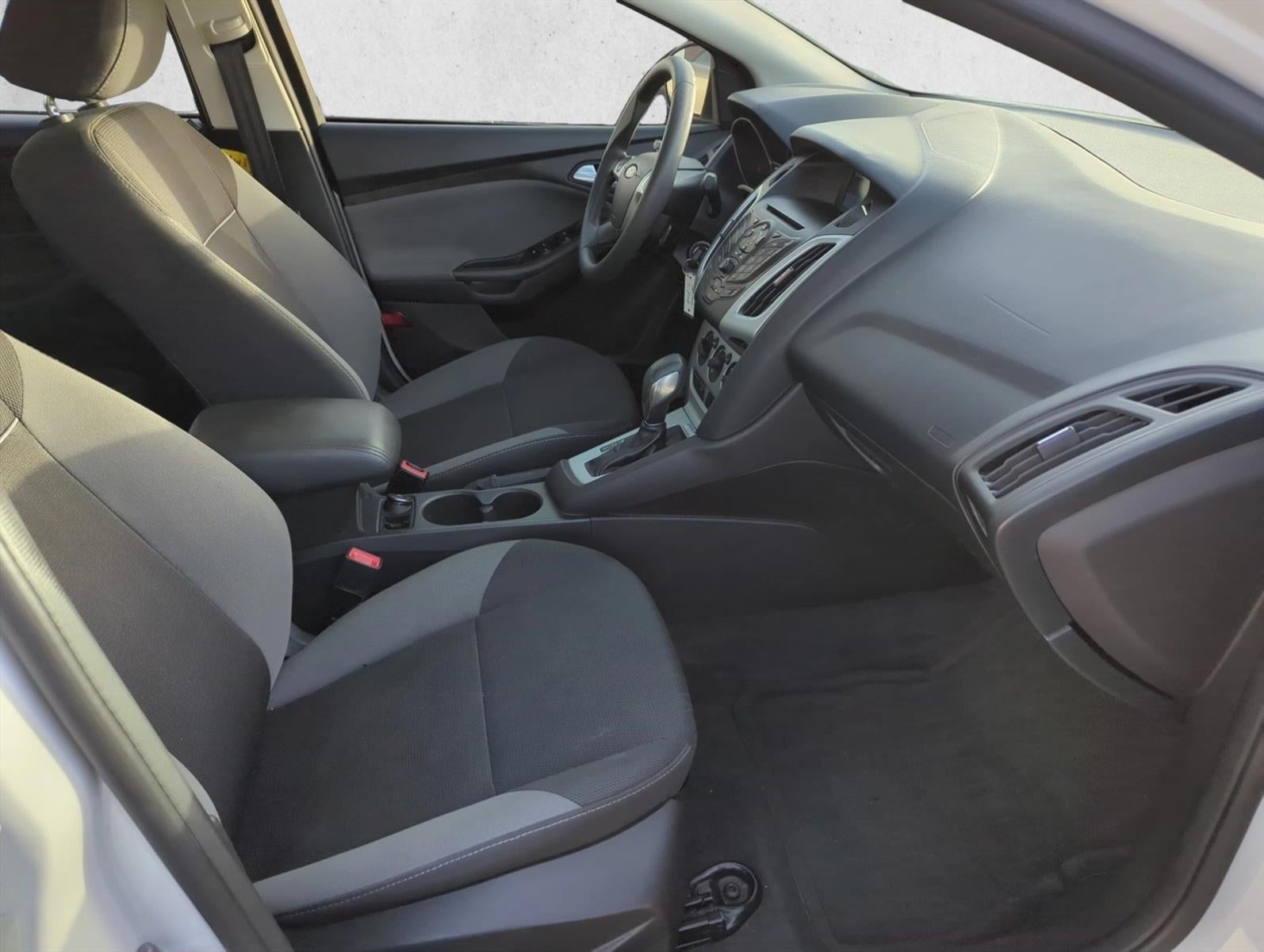 2013 Ford Focus 4dr Sdn SE