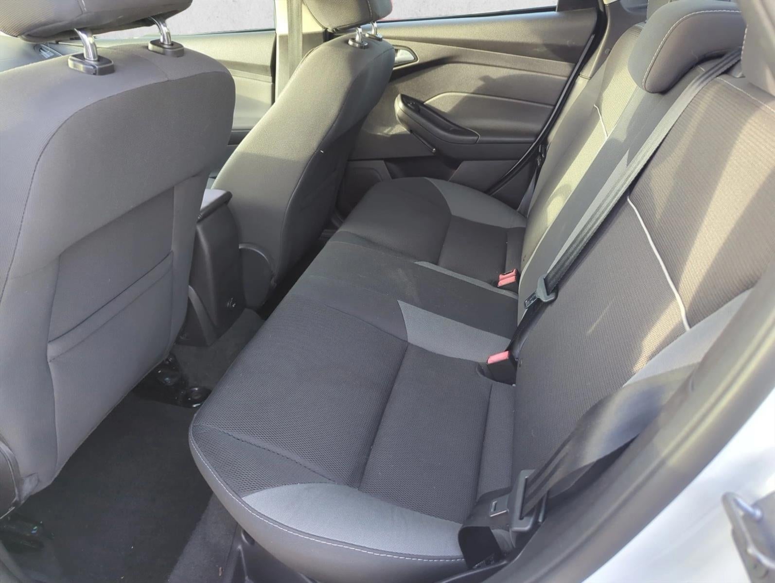 2013 Ford Focus 4dr Sdn SE