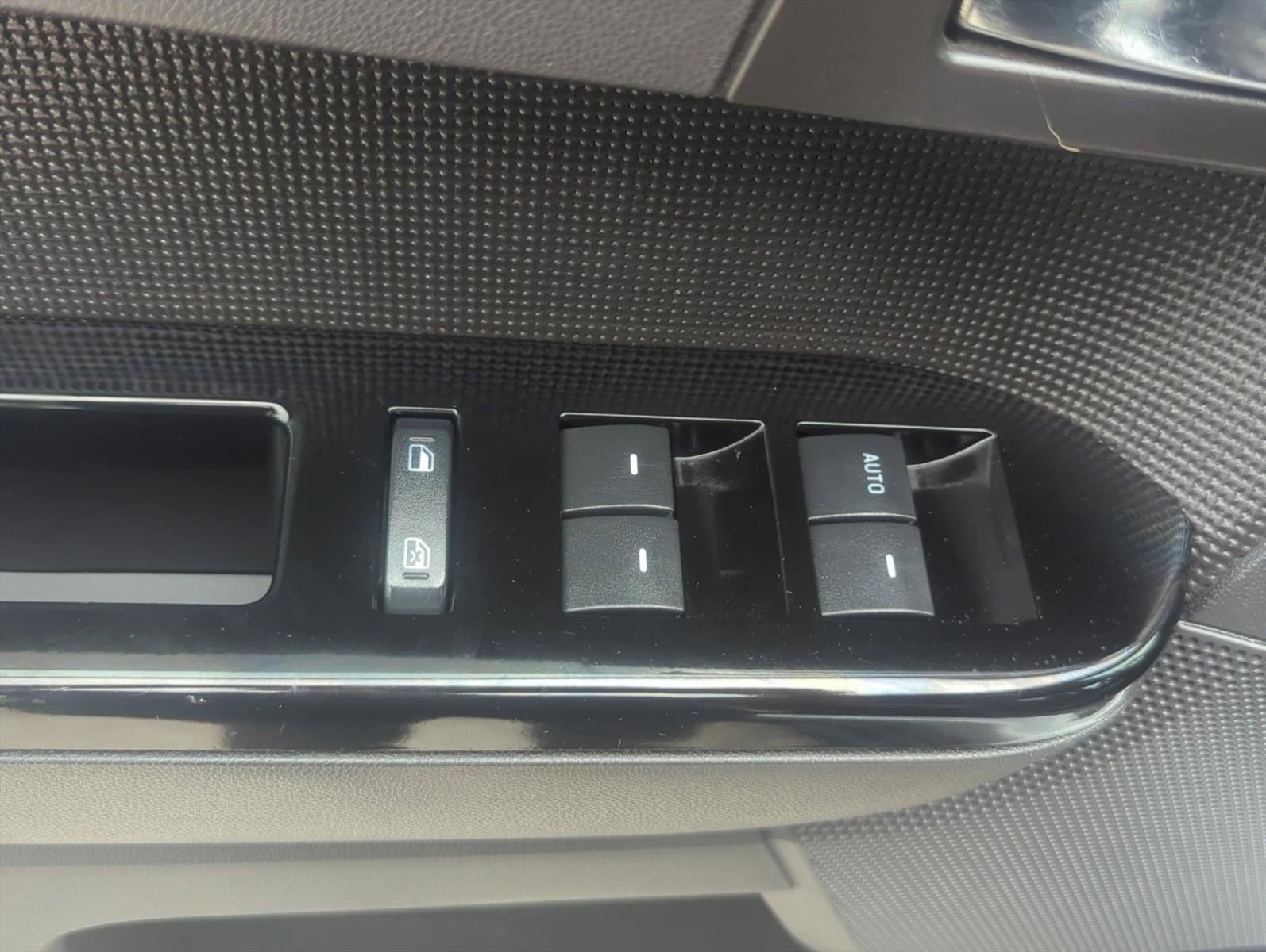 2010 Ford Escape FWD 4dr Limited