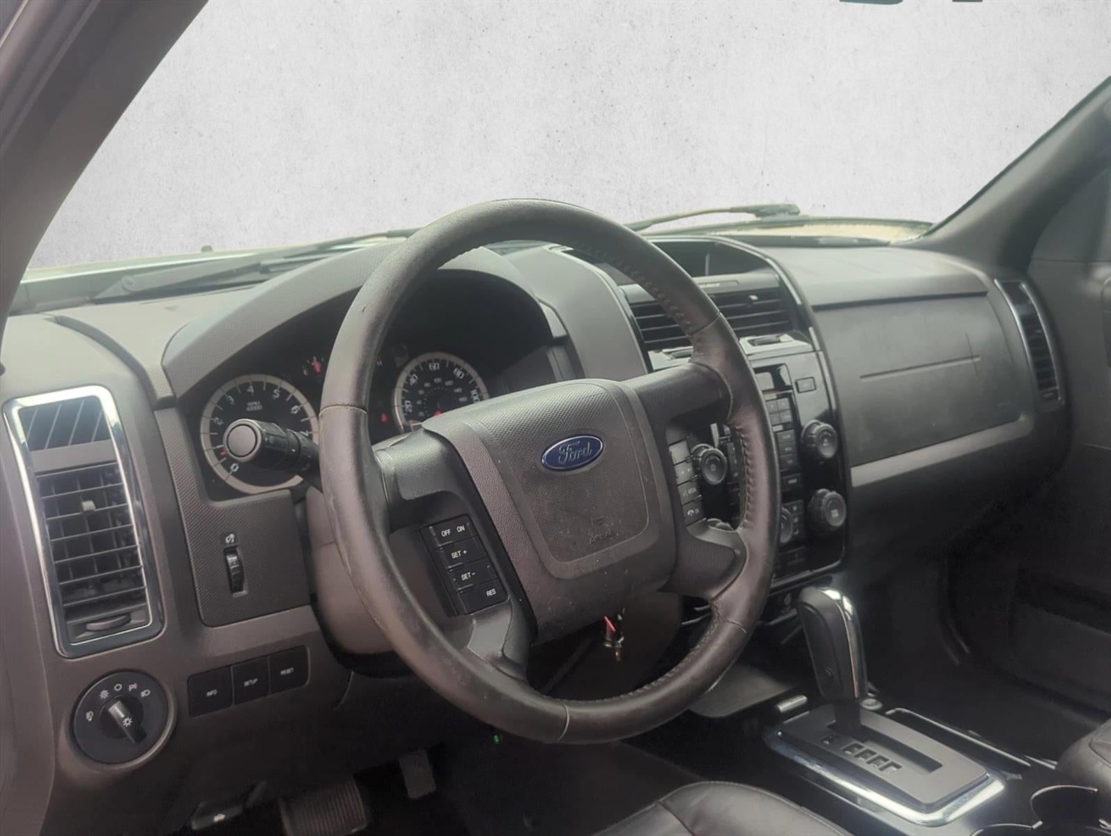 2010 Ford Escape FWD 4dr Limited