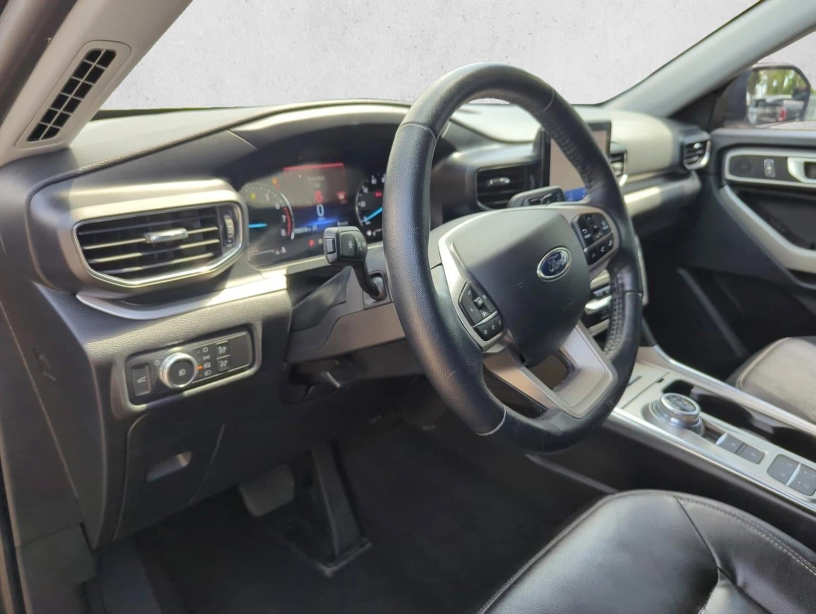 2020 Ford Explorer XLT RWD