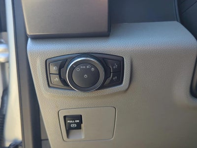 2016 Ford F-150 4WD SuperCrew 5-1/2 Ft Box XLT