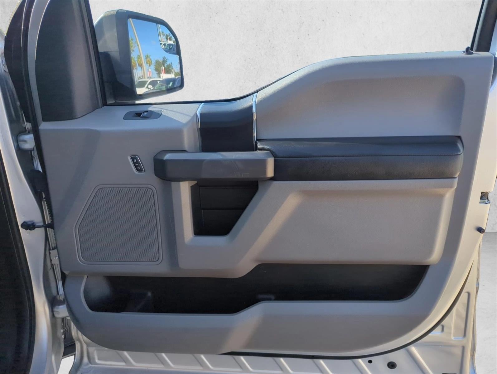 2016 Ford F-150 4WD SuperCrew 5-1/2 Ft Box XLT
