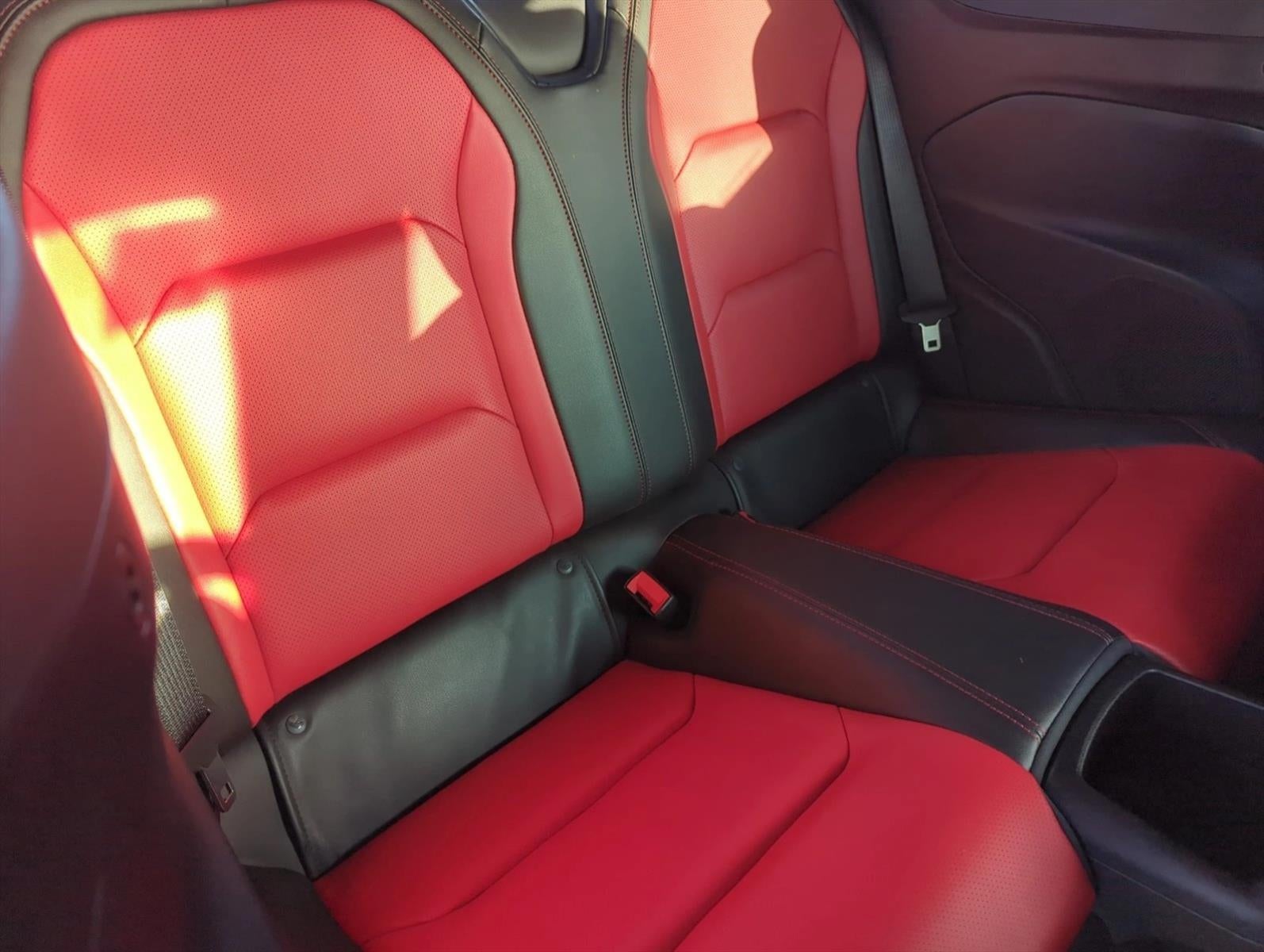 2023 Chevrolet Camaro 2dr Convertible 2LT