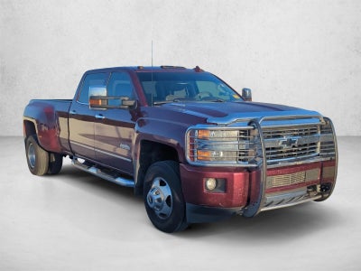 2016 Chevrolet Silverado 3500 HD Crew Cab Long Box 4-Wheel Drive High Country