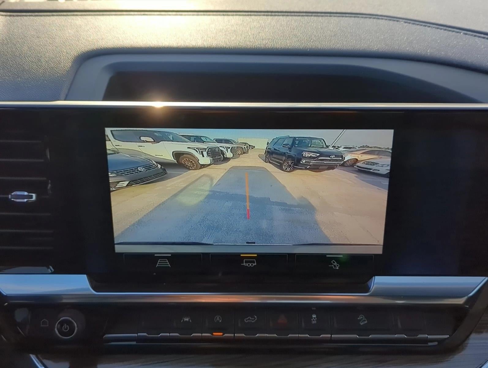 2025 Chevrolet Silverado 1500 Crew Cab Short Box 4-Wheel Drive LT 1LT