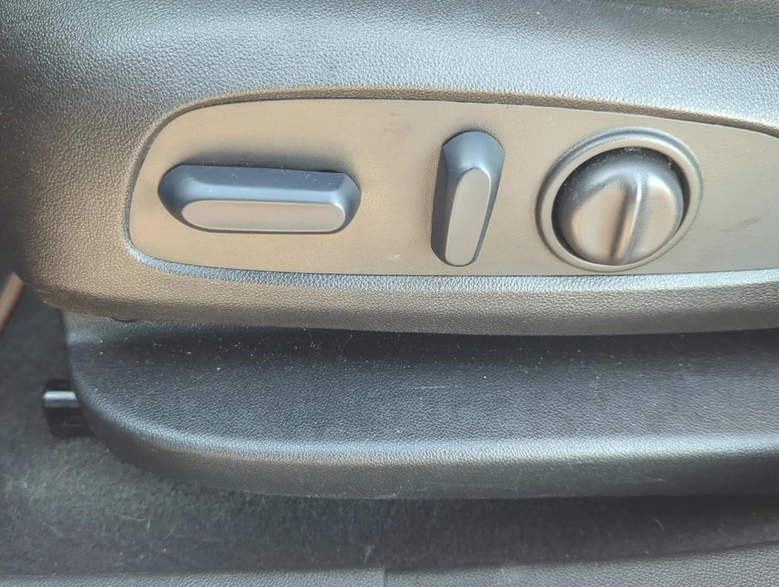 2023 GMC Acadia AWD AT4