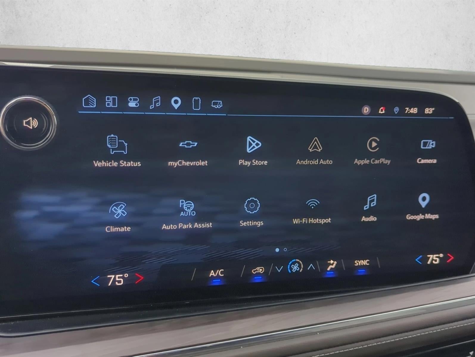 2025 Chevrolet Suburban 4WD LS