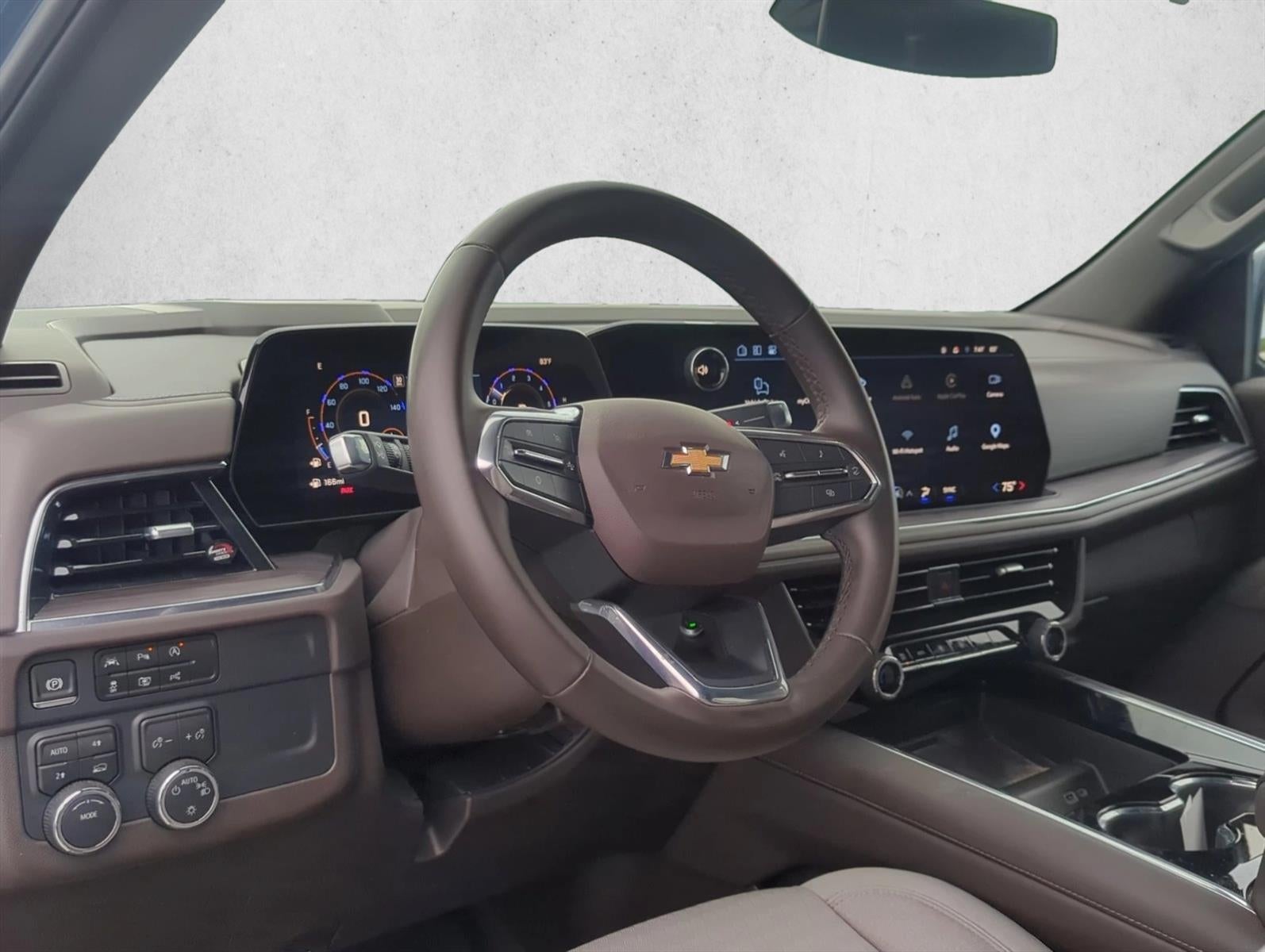 2025 Chevrolet Suburban 4WD LS
