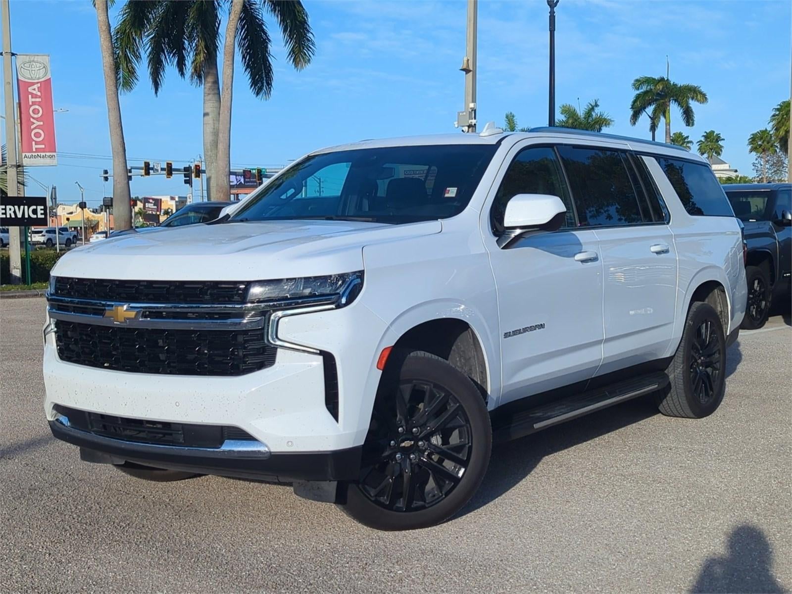 2024 Chevrolet Suburban 2WD LS