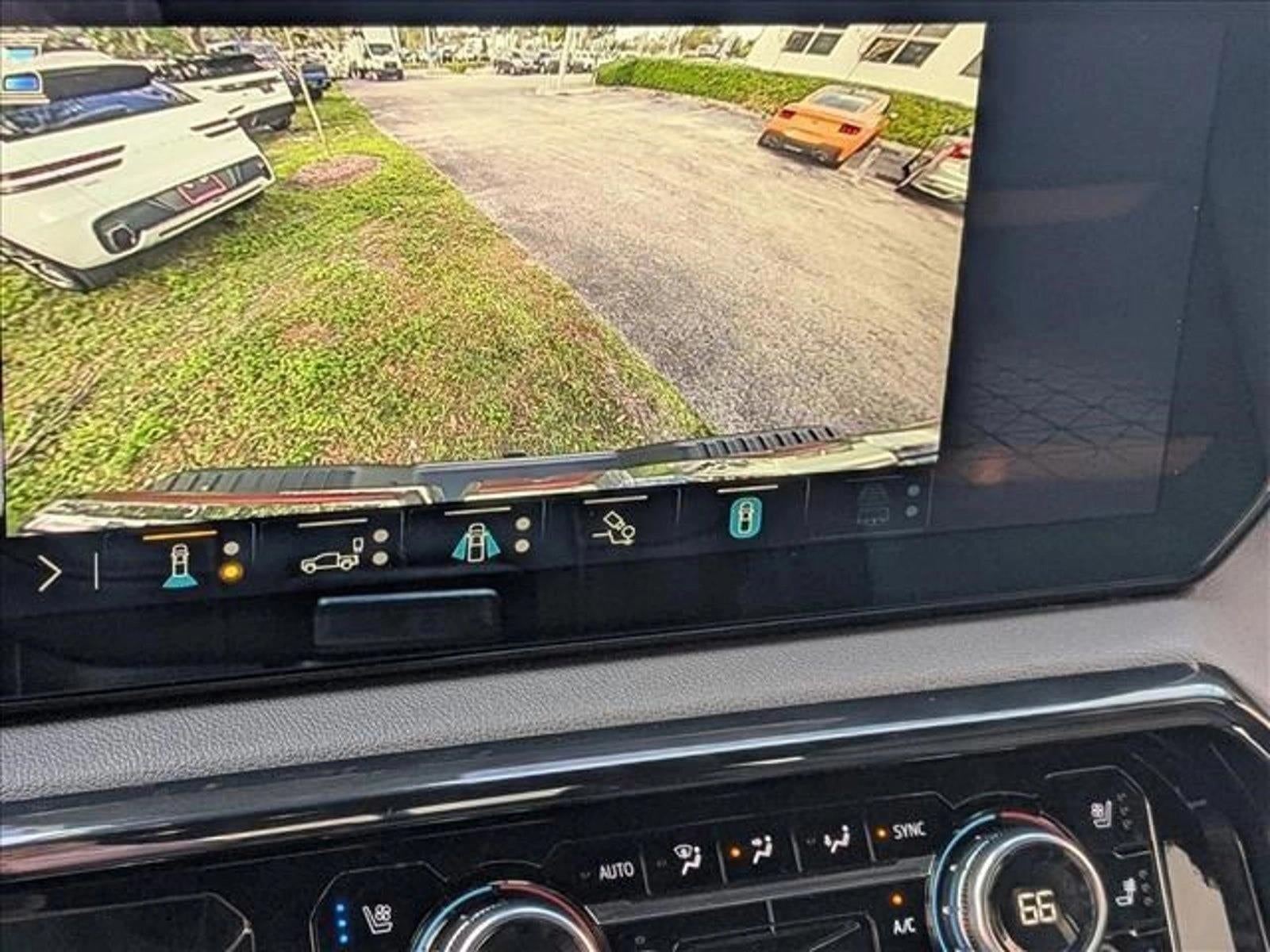 2023 GMC Sierra 1500 Crew Cab Short Box 4-Wheel Drive AT4