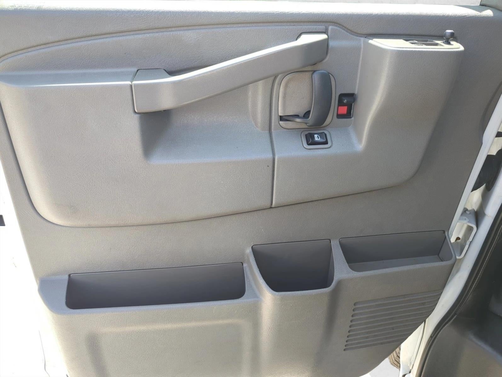 2021 GMC Savana Cargo Van 2500 Regular Wheelbase Rear-Wheel Drive