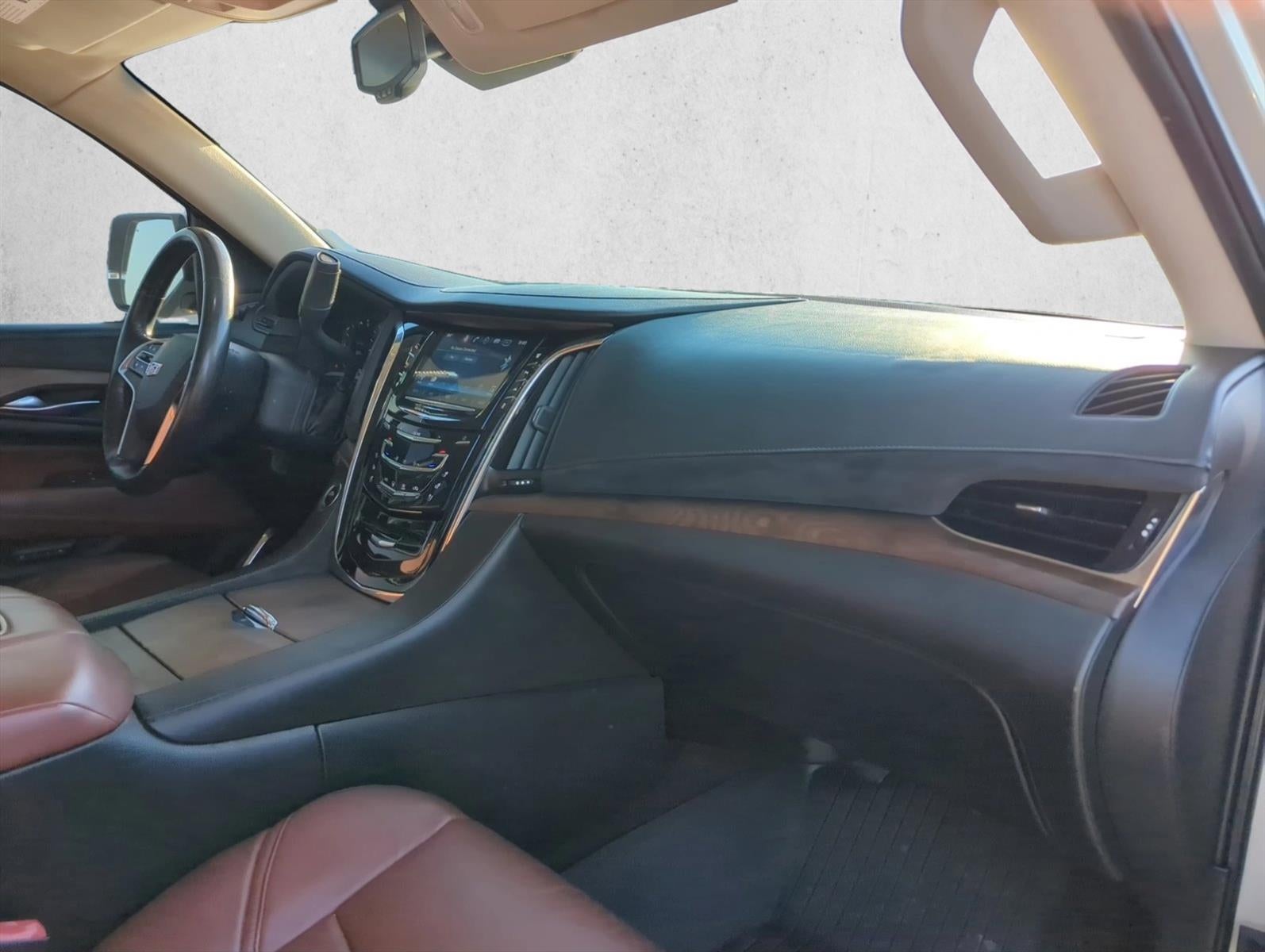 2016 Cadillac Escalade RWD Luxury Collection