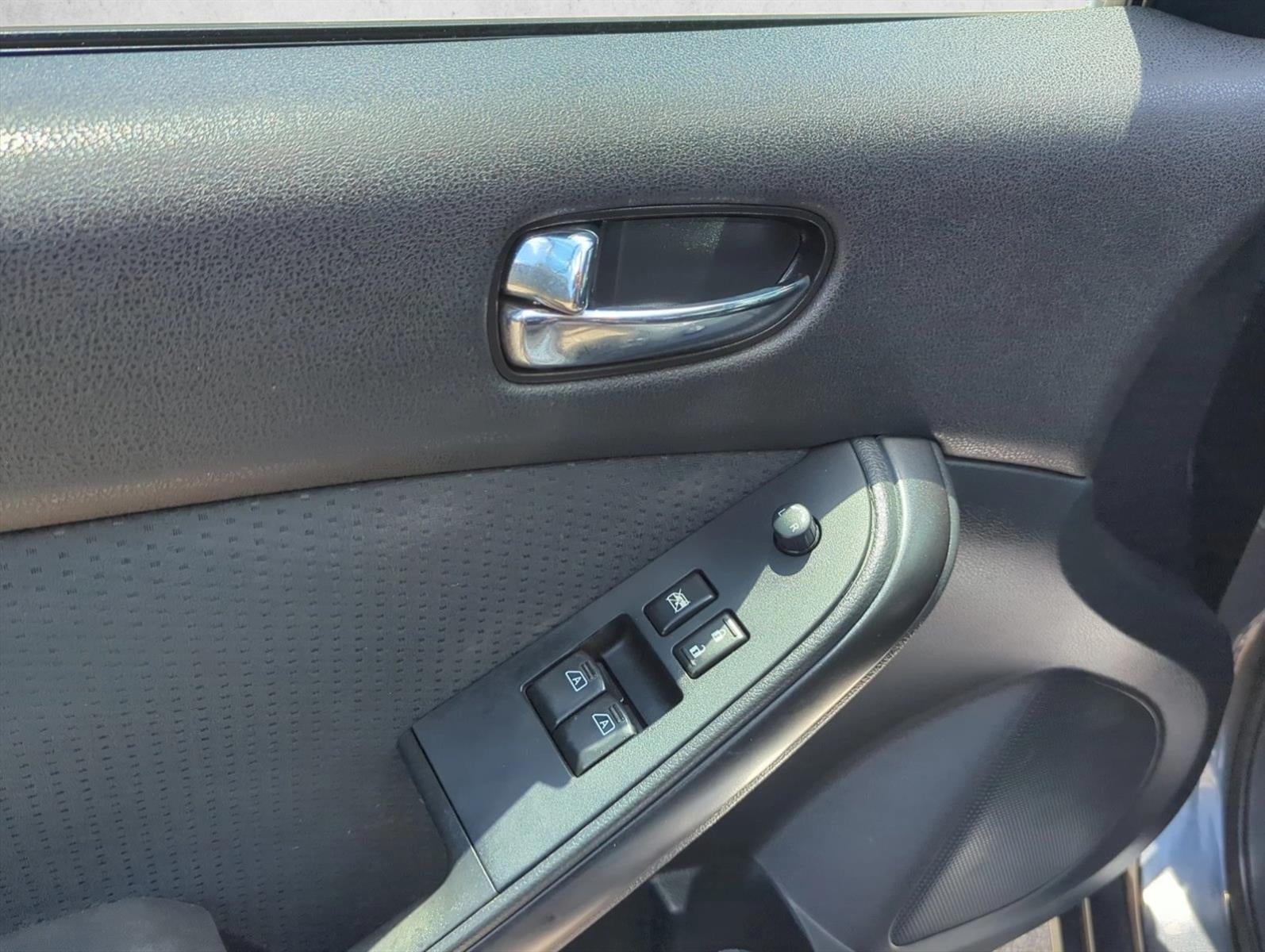 2013 Nissan Altima 2dr Cpe I4 2.5 S