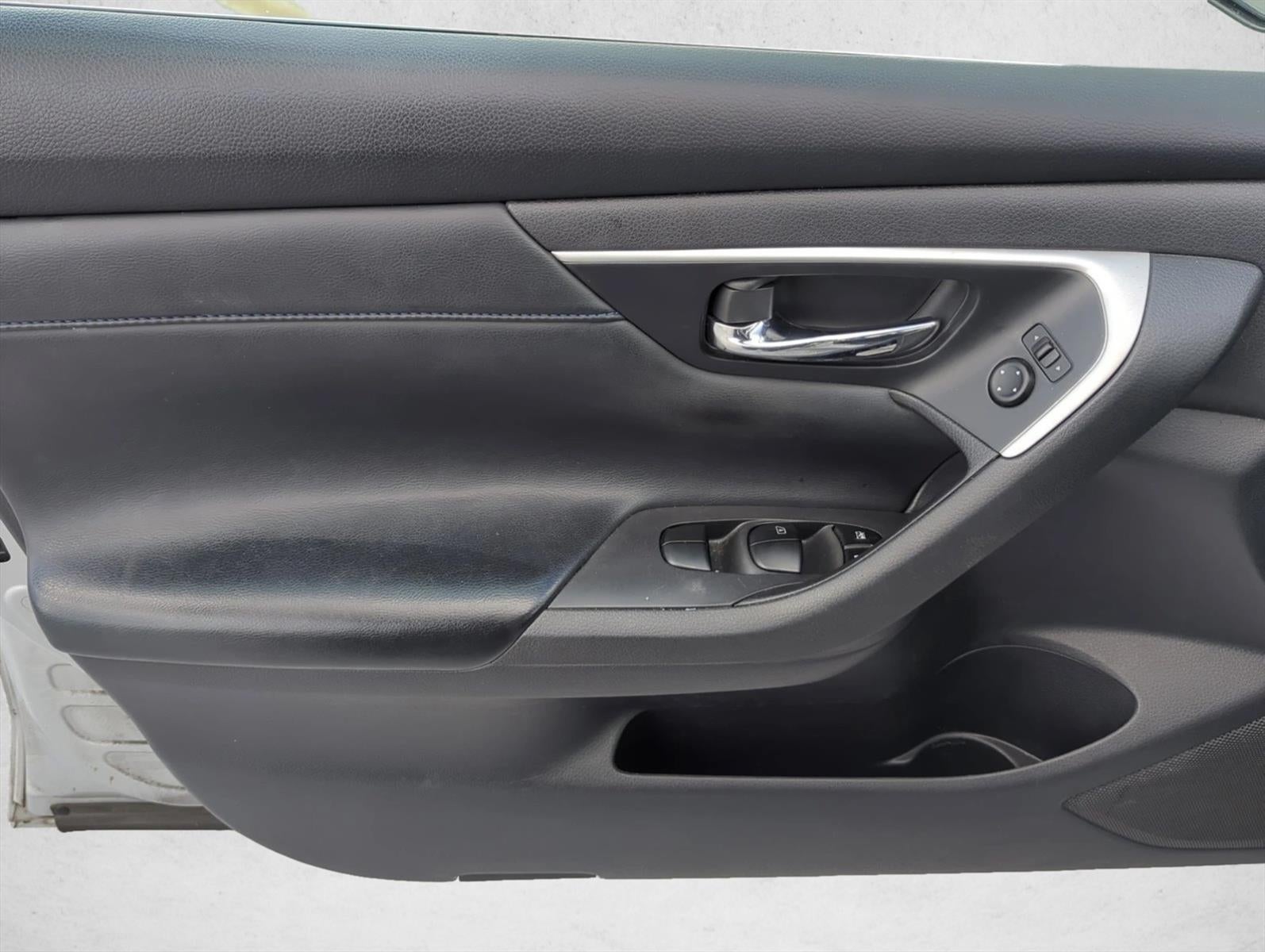 2017 Nissan Altima 2.5 SR Sedan